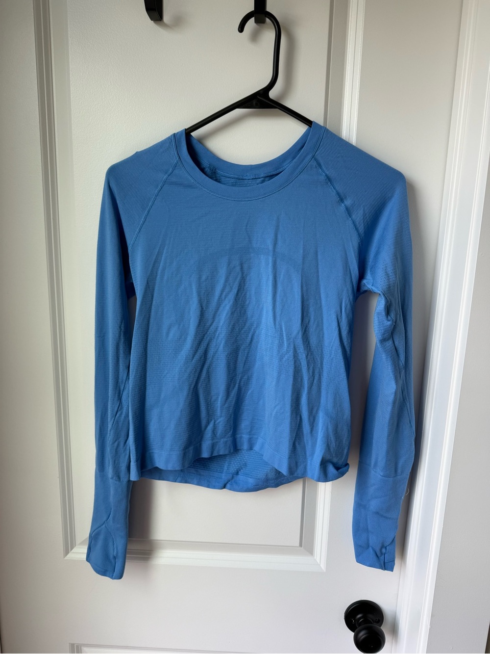 Lululemon Long Sleeve Lightweight Blue Top